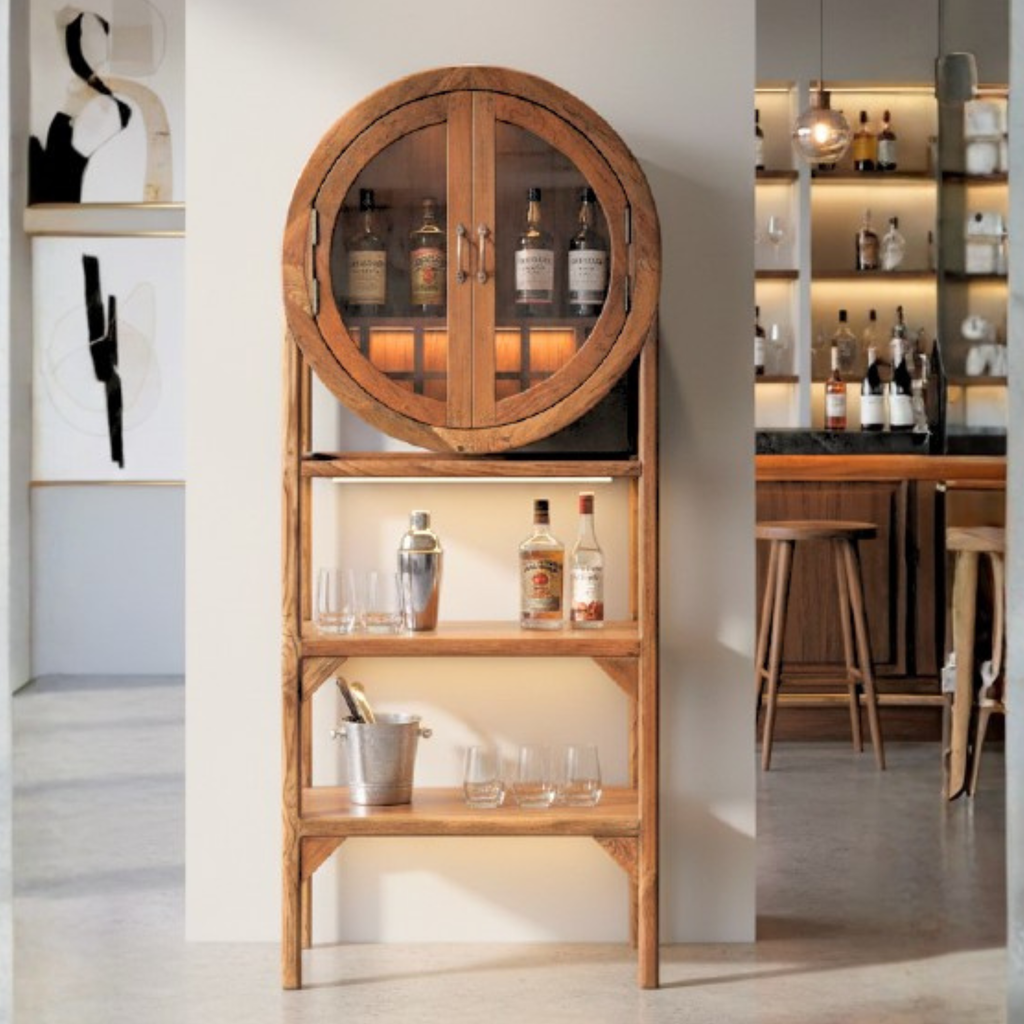 Handcrafted Devansé Teak Reserve